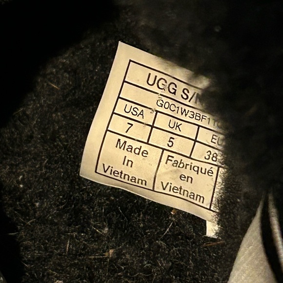 Ugg Slippers Size 7 Women - Picture 10 of 11